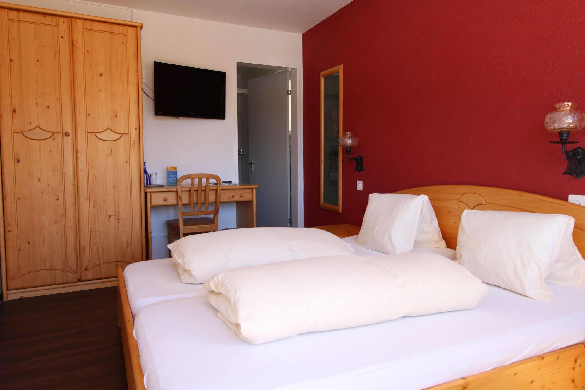 Hotel Al Rom Tschierv Exterior photo